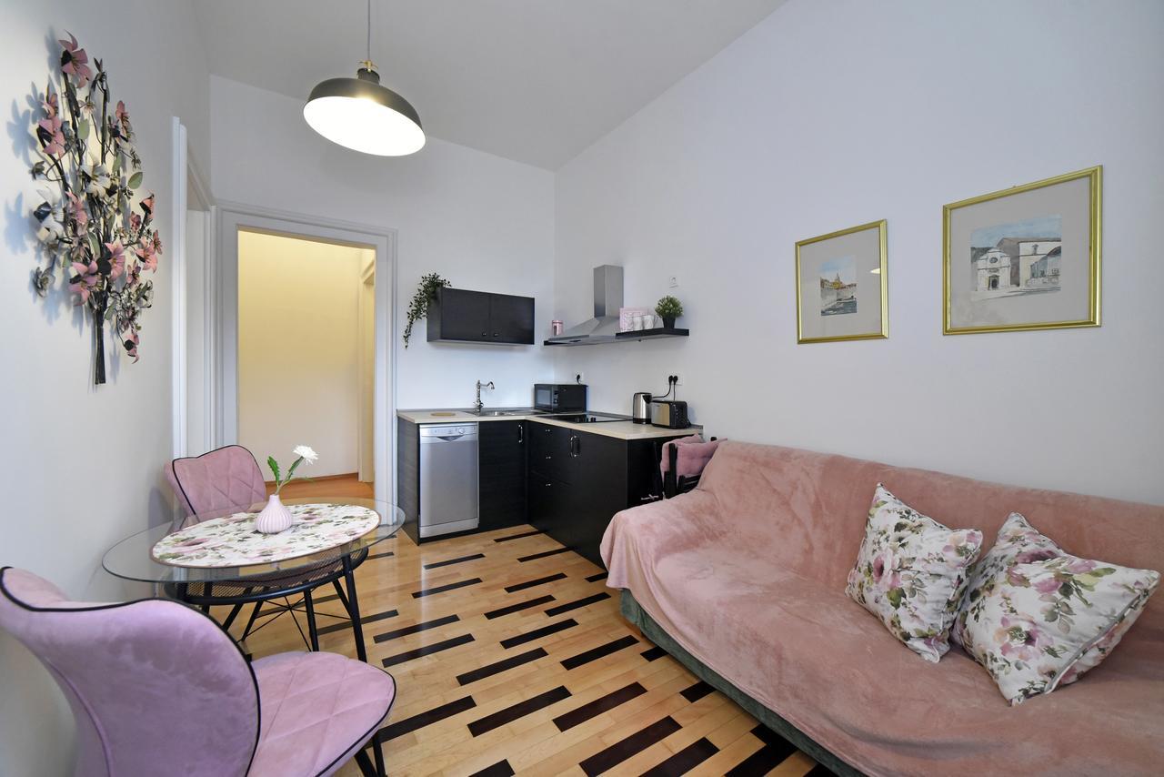 Favourite Apartments Zagabria Esterno foto
